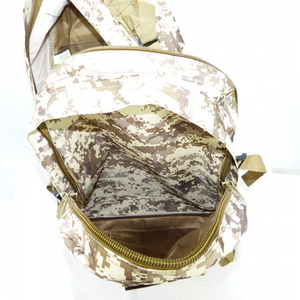 Camouflage Rucksack mit Klett-Abzeichen Deutschland Flagge SHR1778