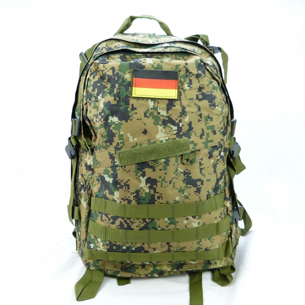 Camouflage Rucksack mit Klett-Abzeichen Deutschland Flagge SHR1778