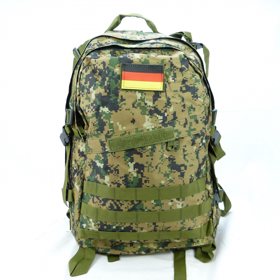 Camouflage Rucksack mit Klett-Abzeichen Deutschland Flagge SHR1778